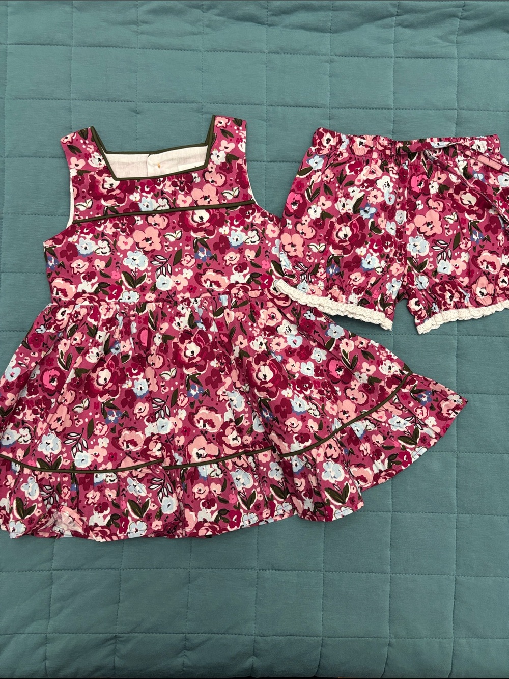 Sweet Honey Floral Tiered dress in Pink and Burgundy with bloomers 3T NWOT
